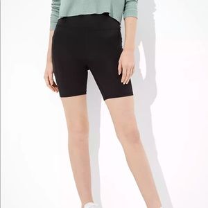 American Eagle The Everything Pocket Highest Waist 7” Bike Short- Size M - Black